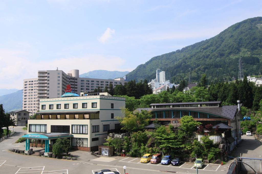 Ishiuchi Yungparunas Hotel Minamiuonuma Exterior photo